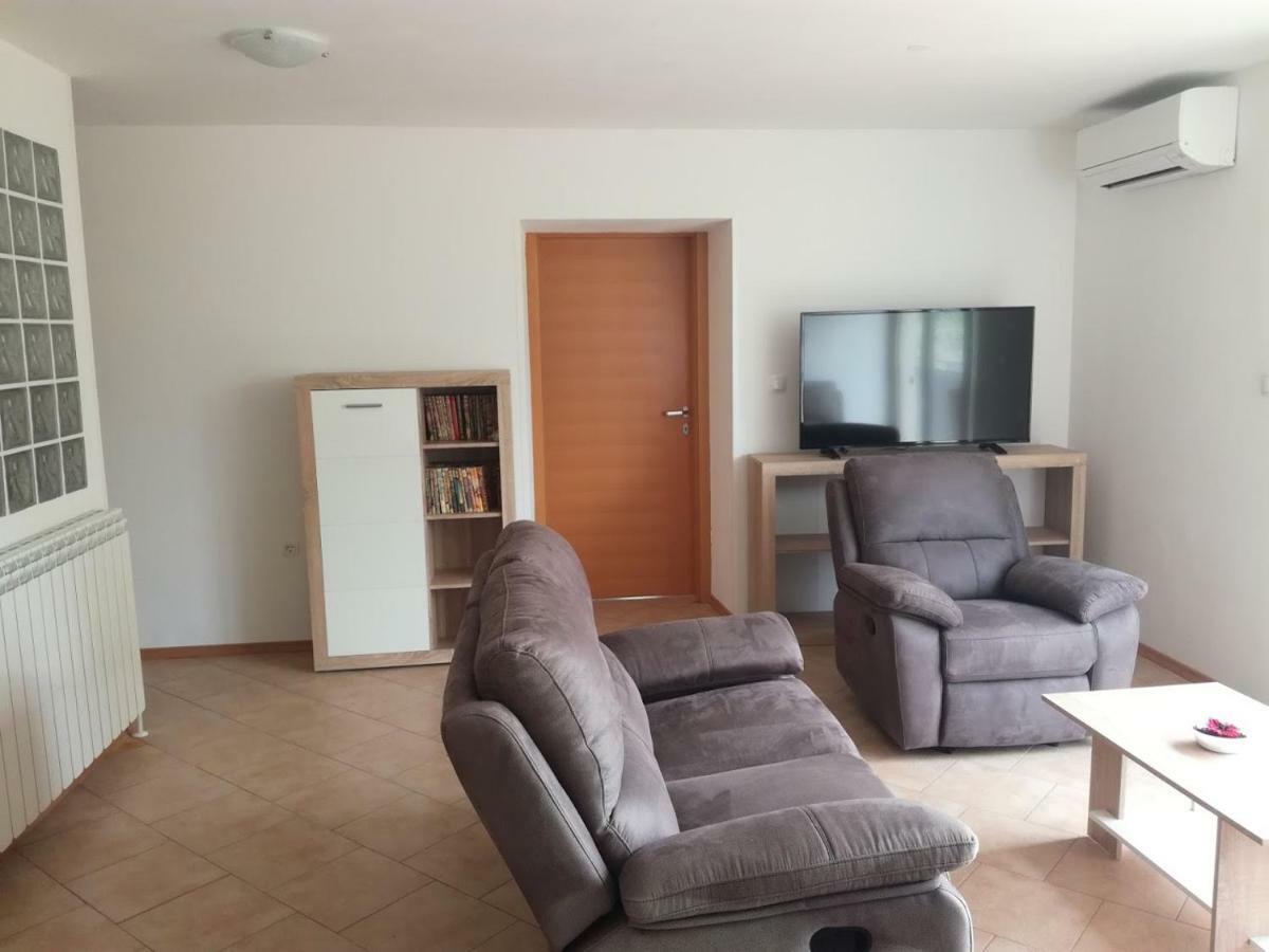 Apartma Logar Kobarid Bagian luar foto