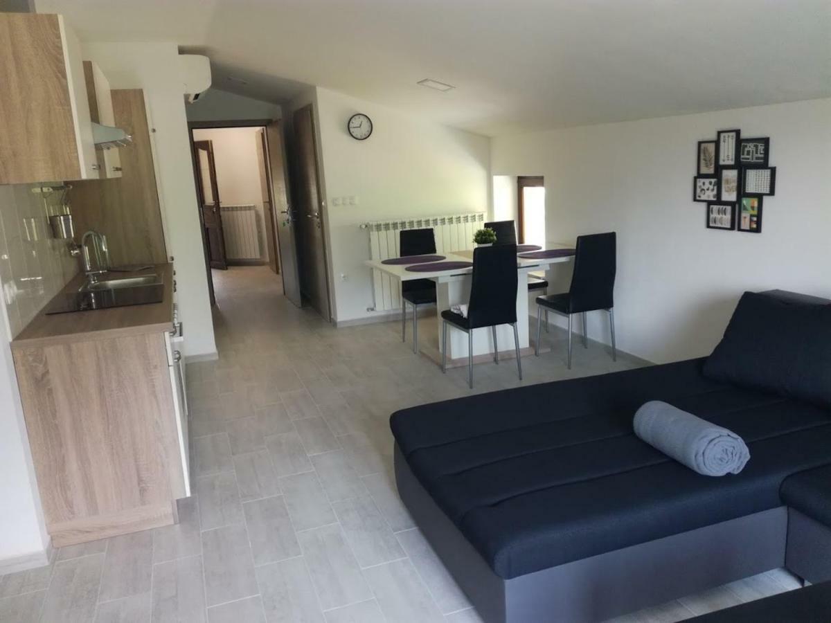 Apartma Logar Kobarid Bagian luar foto